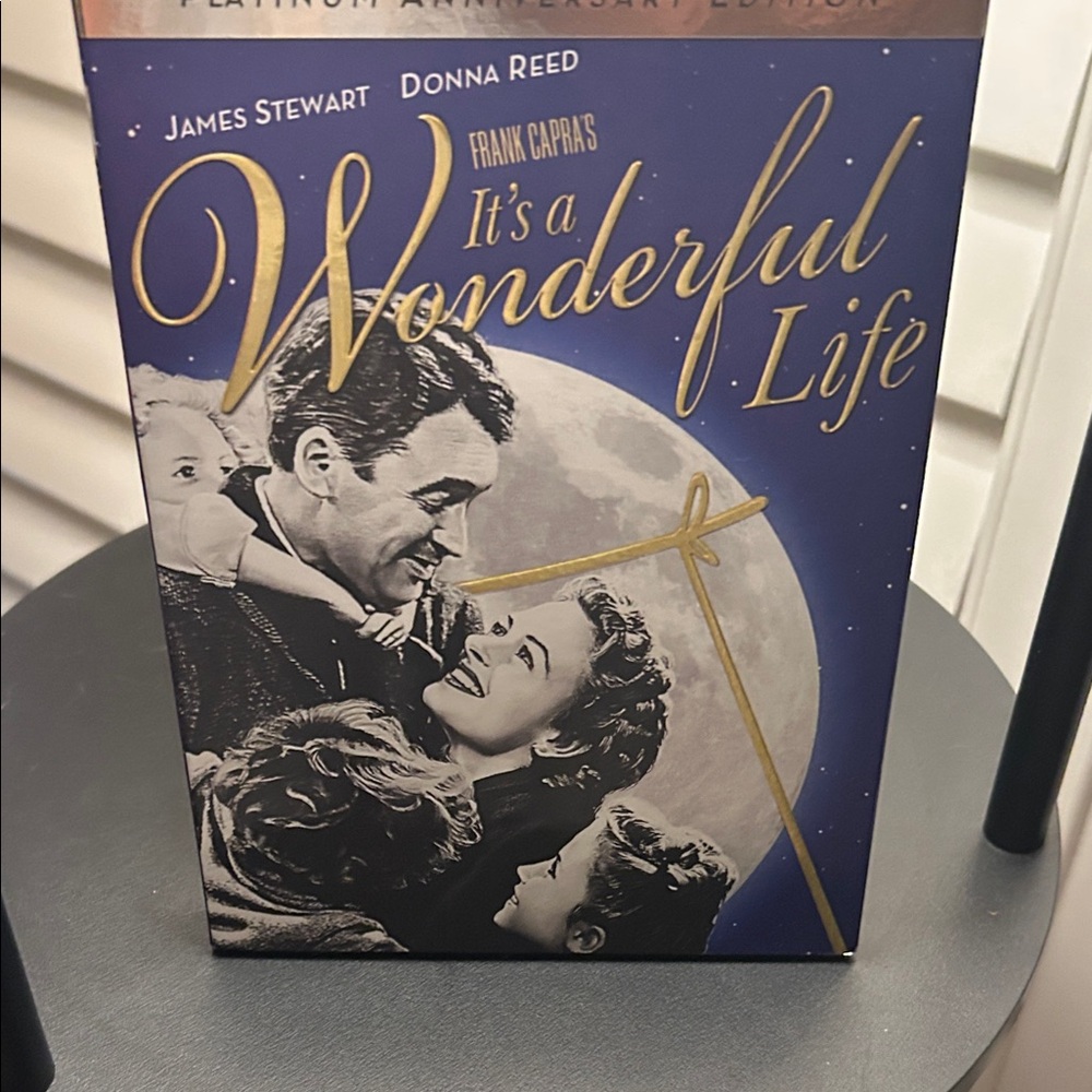 It's a Wonderful Life Holiday Edition